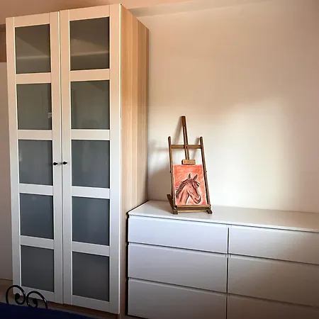 The Blue Window - - 300m From Sea Bed and breakfast *