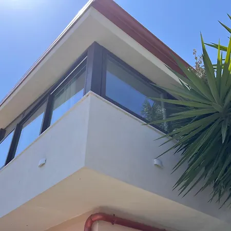 לינה וארוחת בוקר The Blue Window - - 300m From Sea אוגוסטה